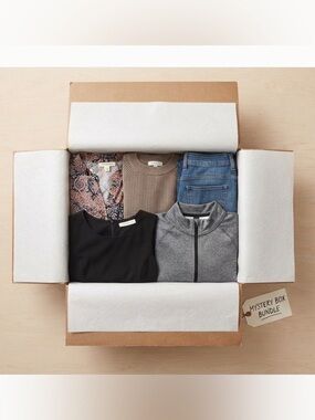 Reseller Mystery Box Bundle Lot 5-10 Pieces Clothing Women's Assorted